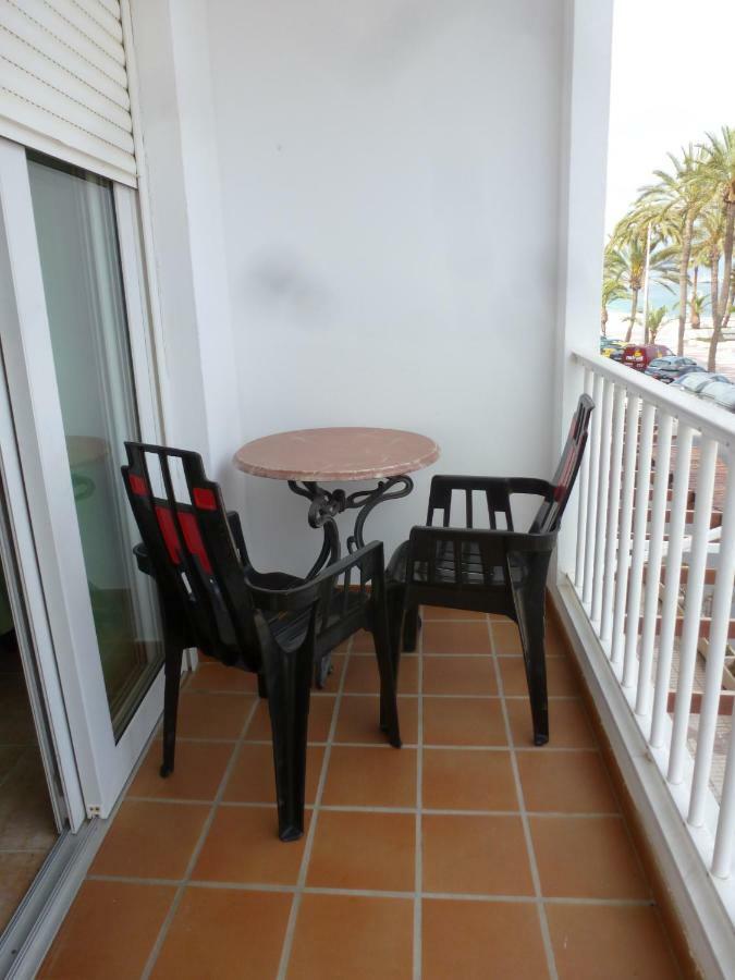 Hostal Cortes Garrucha Luaran gambar